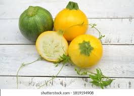Summer Squash,  Medium sized 2lb bag